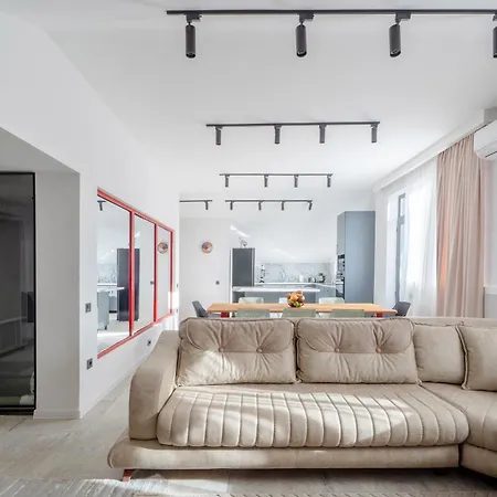 Niabi 3Bdr Mansard With City View Tbilisi Exterior photo