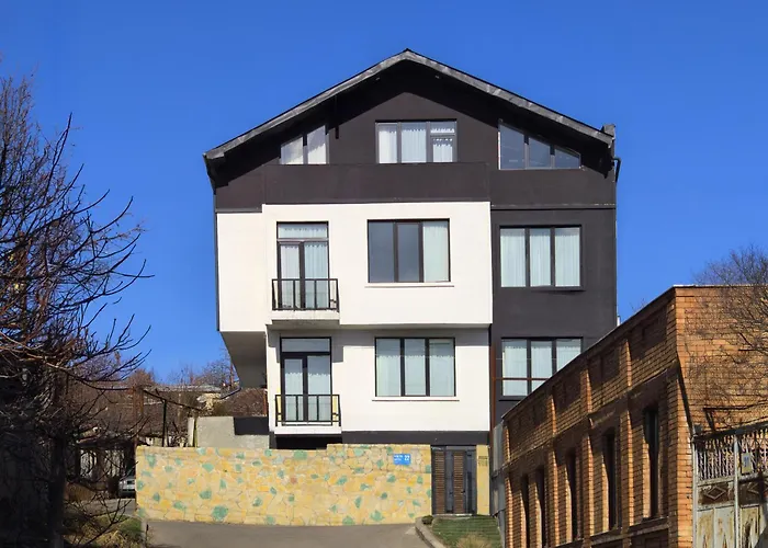 Niabi 3Bdr Mansard With City View