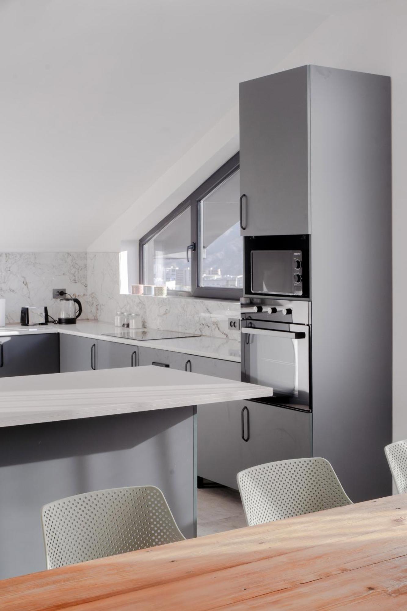 Niabi 3bdr Mansard With View Тбилиси