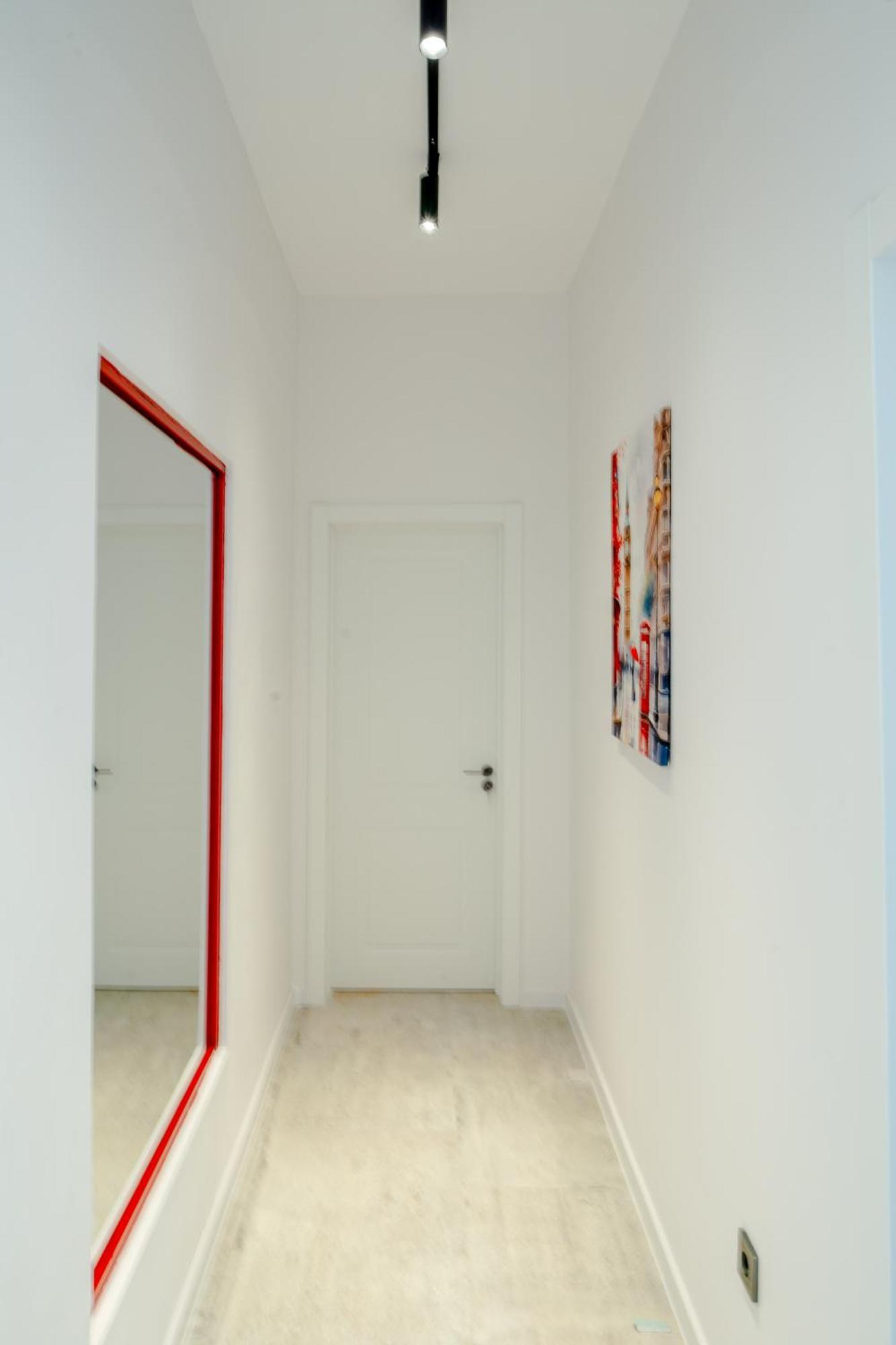 Niabi 3bdr Mansard With View Апартаменты