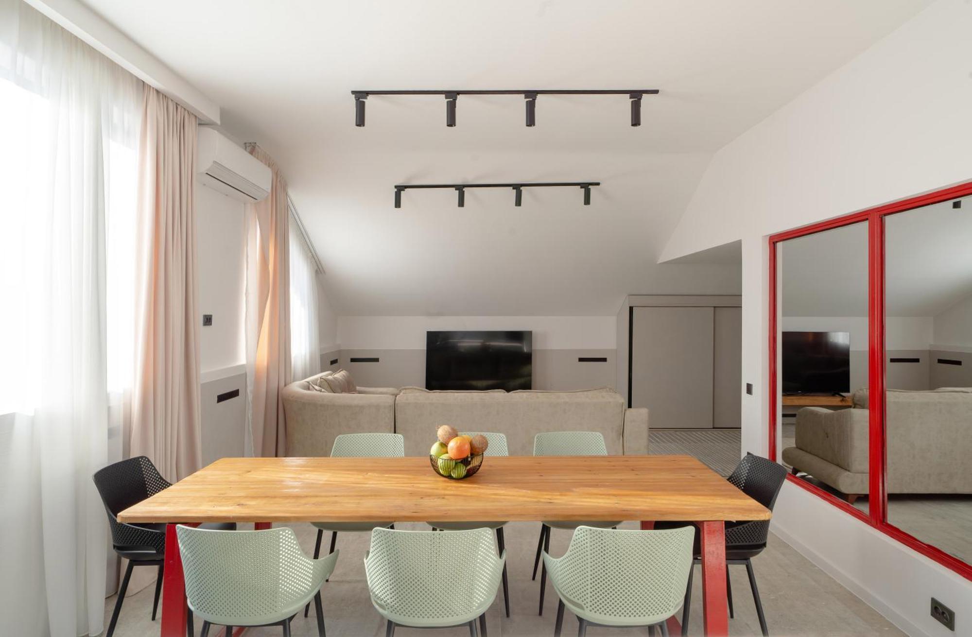 Апартаменты Niabi 3bdr Mansard With View Тбилиси