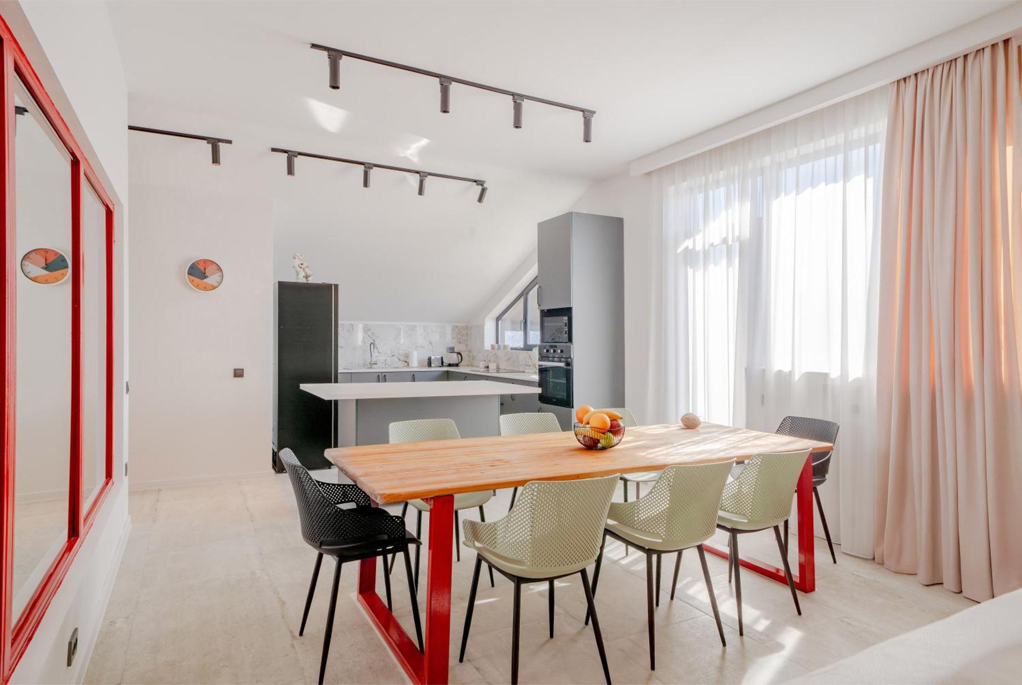 Апартаменты Niabi 3bdr Mansard With View *