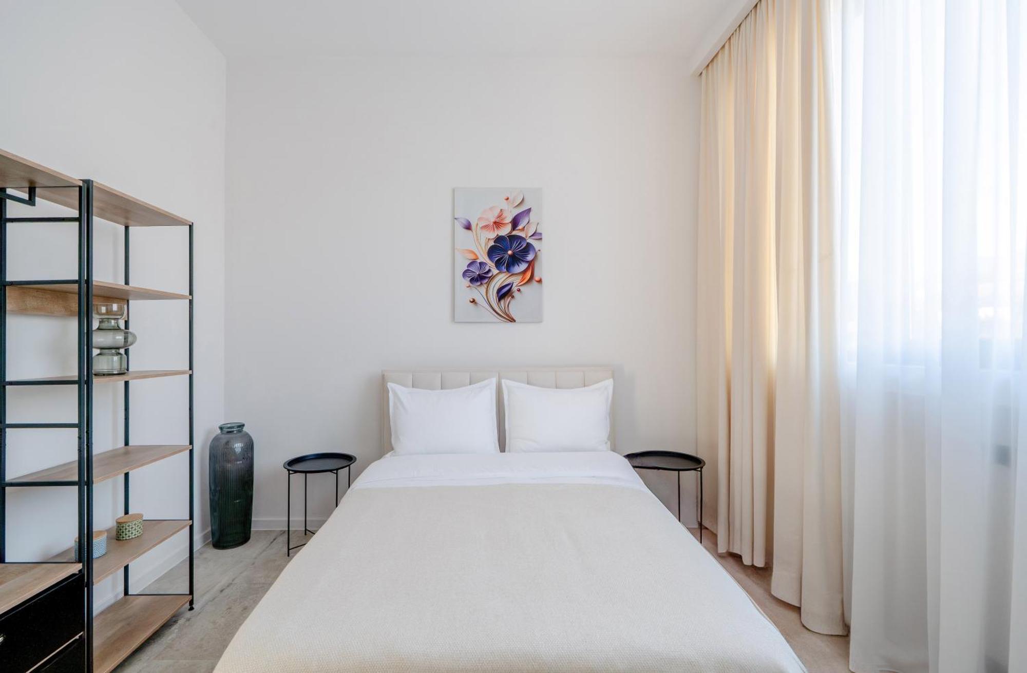 Апартаменты Niabi 3bdr Mansard With View *